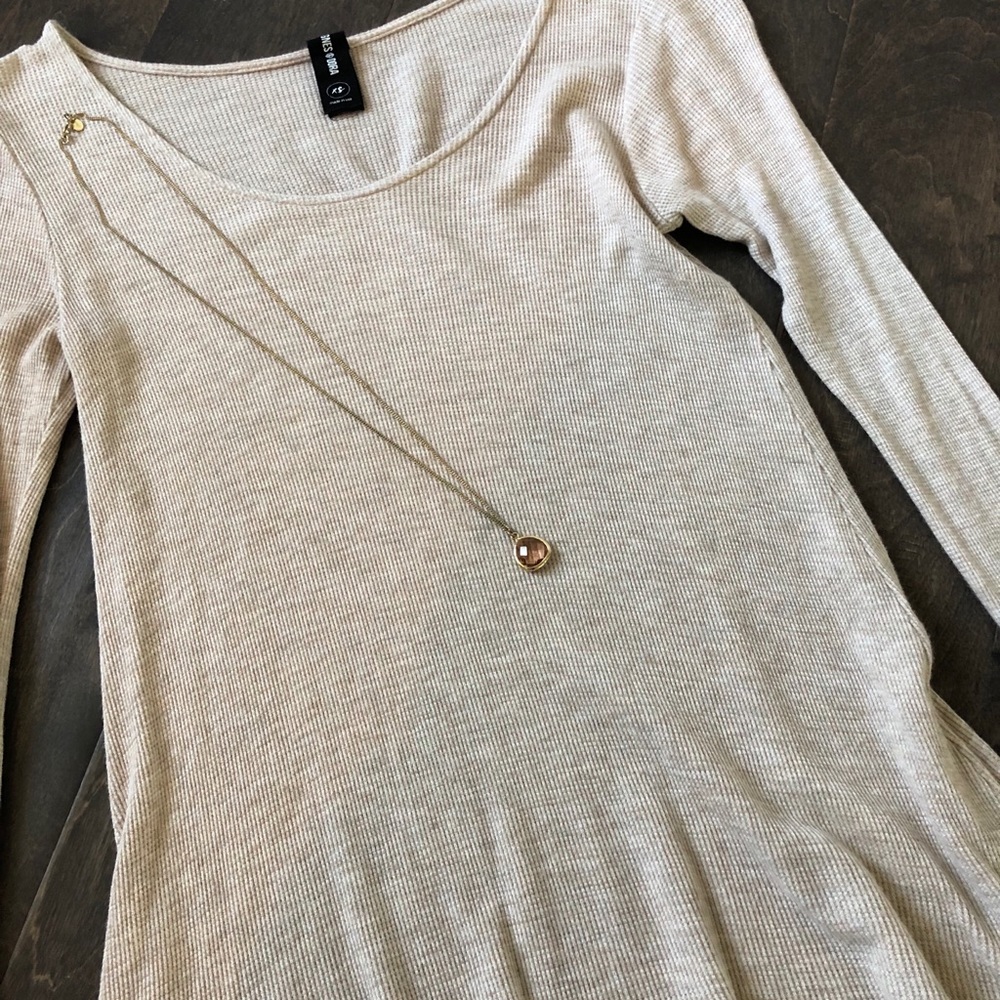 A&D thermal long sleeve w/thumb hole